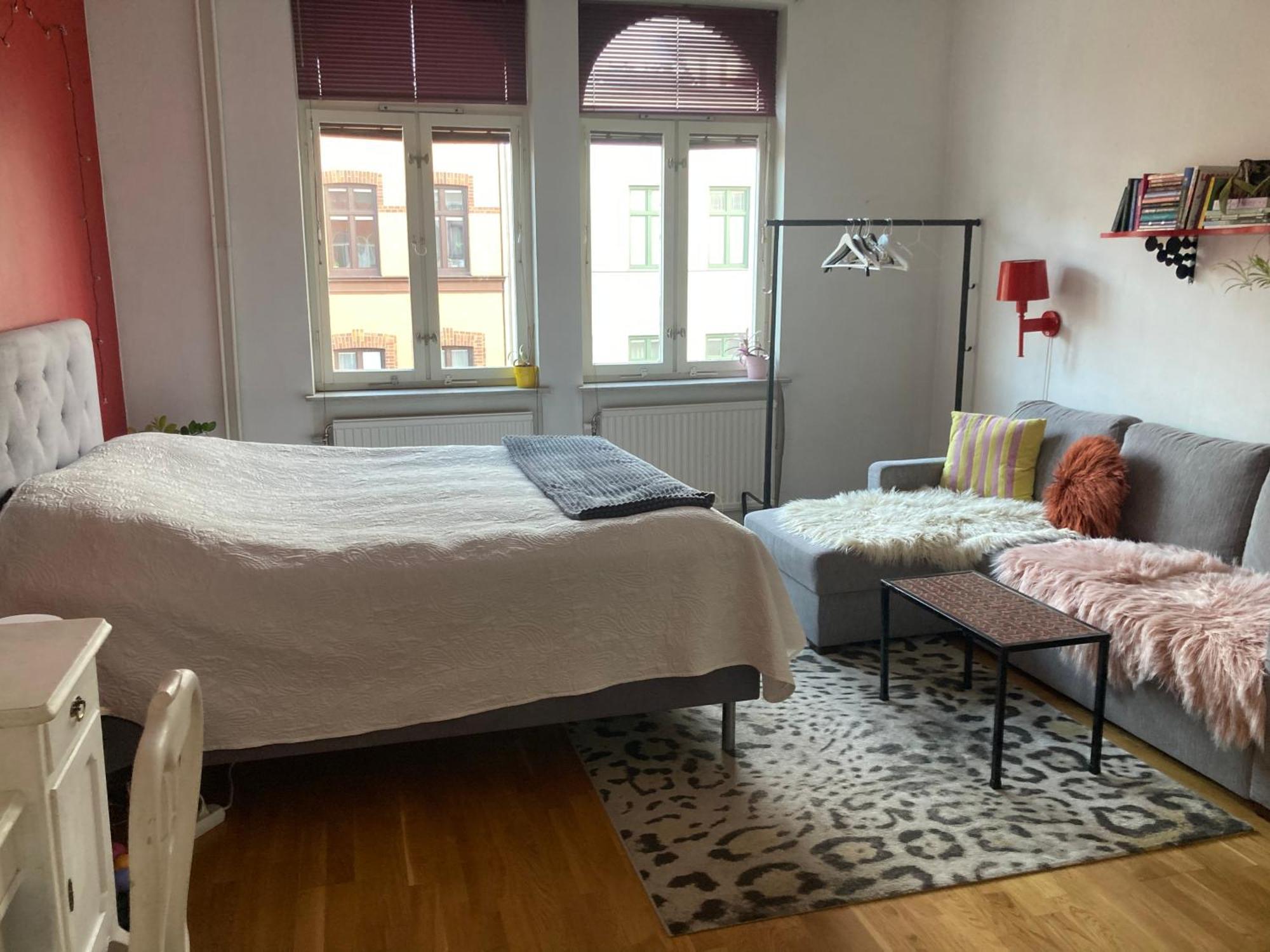 Rum Med Eget Badrum Och Stort, Delat Koek,Centralt I Malmoe A Room In An Apartment, Own Bathroom And Kitchen Shared With A Family Exteriér fotografie